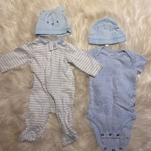 3/25$ Carter’s Lots of 2 Newborn Baby Boy onesies with hats Teddy Bears stripes